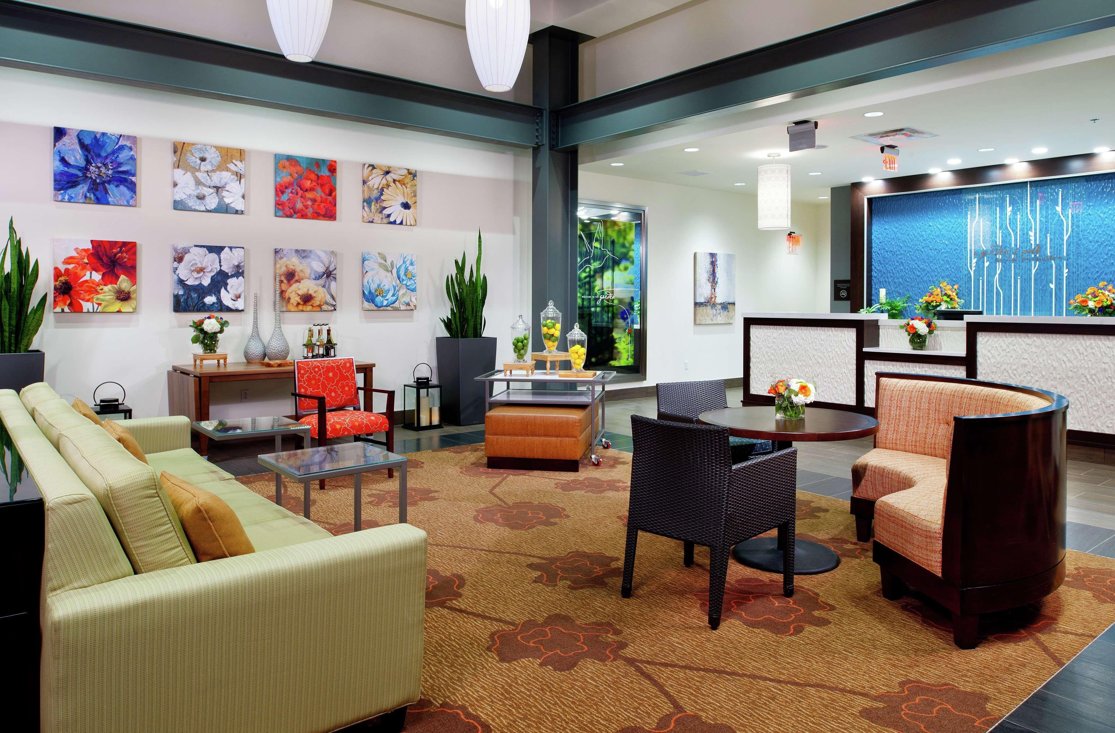Hilton Garden Inn Pittsburgh Downtown Exterior foto